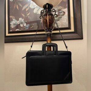 Cambridge please check all picture of condition